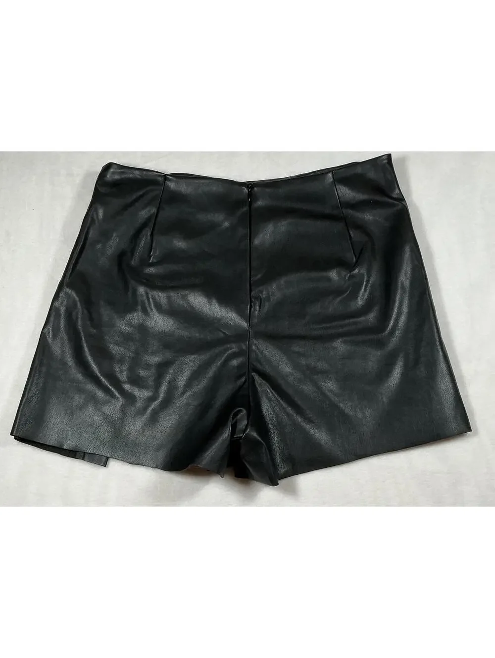 Love Tree Black Faux Leather Wrap Skort Shorts Size L - Picture 2 of 6